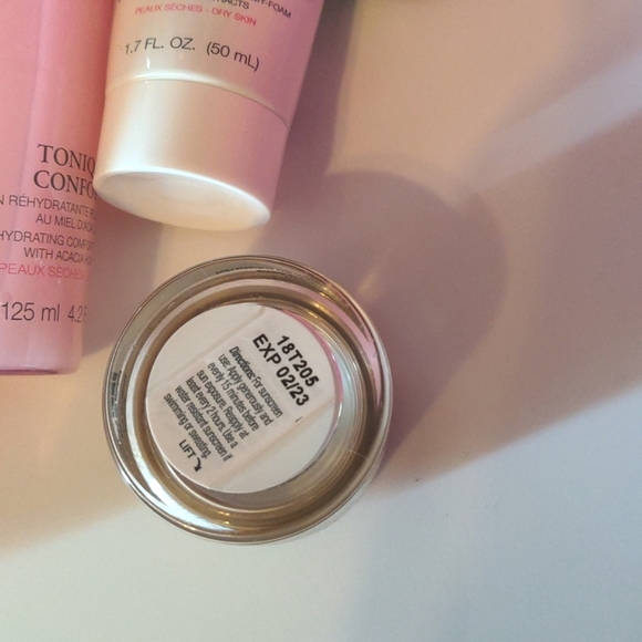 11 Pcs LANCOME ABSOLUE PREMIUM  -bundle sale - Picture 4 of 14